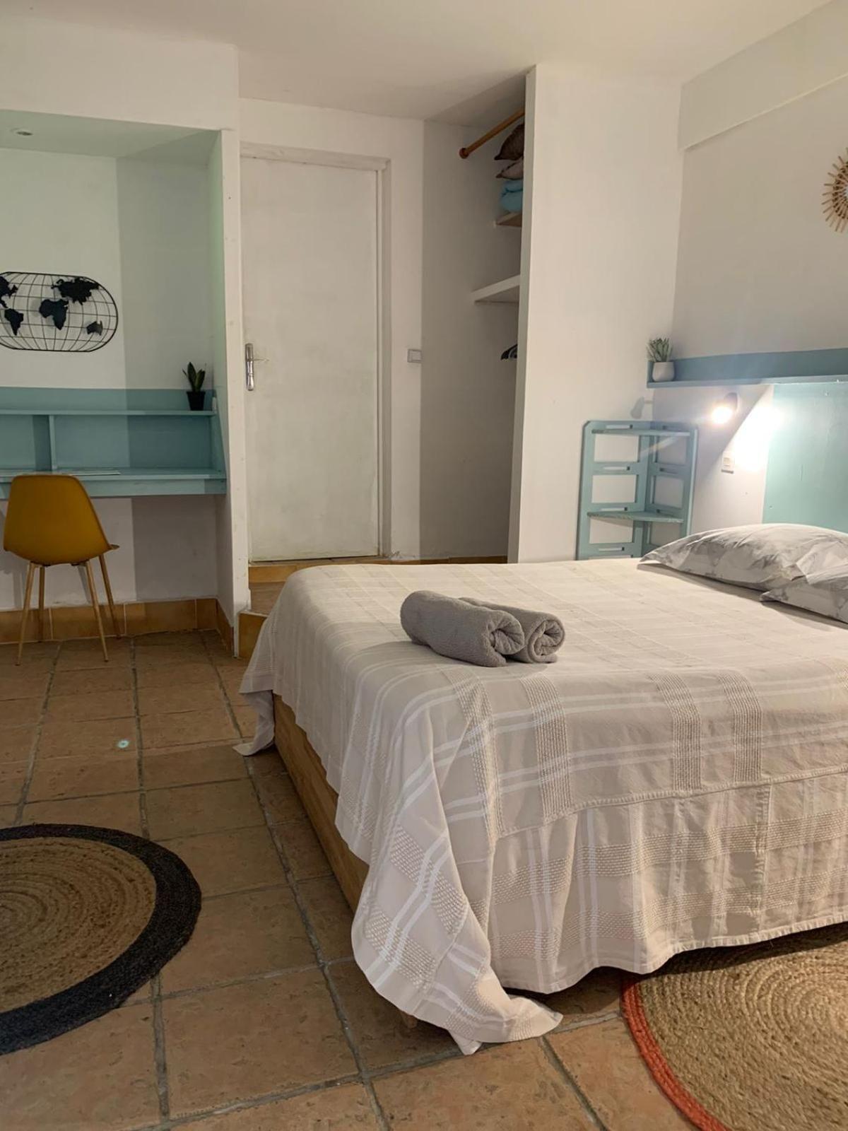 Le Medinilla Bed & Breakfast Bras-Panon Екстериор снимка